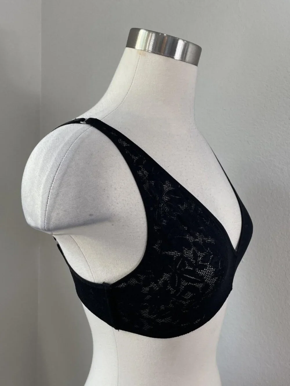 NEW State Of Day Bra Bralette‎ Womens Small Black Lace Wireless Sheer Unlined